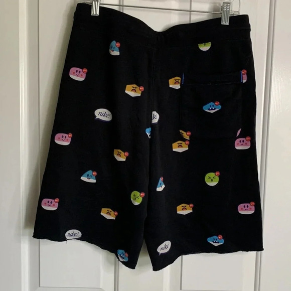 Like new men’s NIKE black printed pullon shorts size medium - Picture 6 of 7